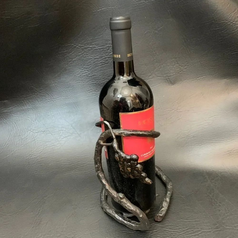 Wine Bottle Holder Brown / Black Gold Grape Leaves Vine Style Bar Decoration